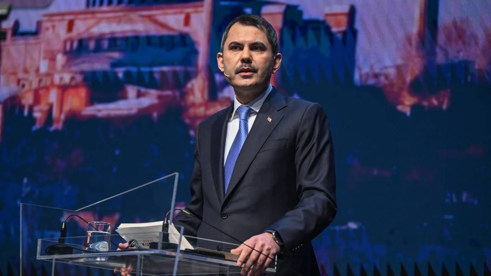 Ak Parti İstanbul adayı Murat Kurum seçim vaatlerini açıkladı