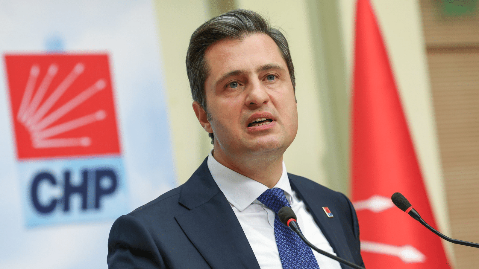 Deniz Yücel: "Kadınların özgürce yaşadığı bir Türkiye boynumuzun borcu"