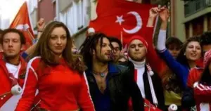 Milli Takım marşı ile kurulan büyük tezgâh