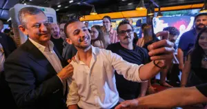 Yeni parti olmalı mı, olacaksa nasıl olmalı?