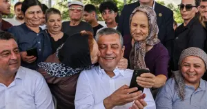 Toplumla siyaset ancak yeni partiyle mümkün