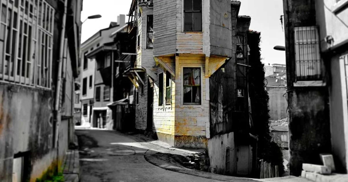 30. yılında Habitat: Fener-Balat Projesi köprüden önceki son çıkıştı