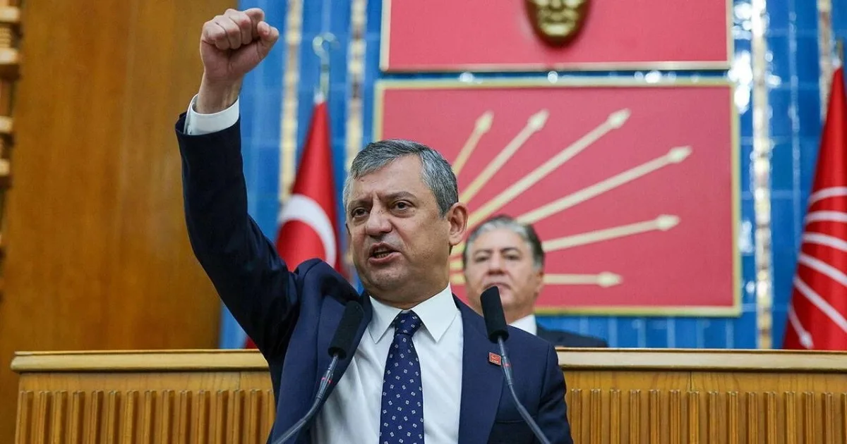 Özgür Özel'den CHP'ye Duygusal Veda: Yeni Parti Kuruluyor