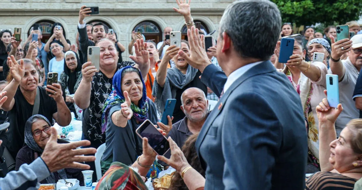 Özgür Özel’de seçim partisi