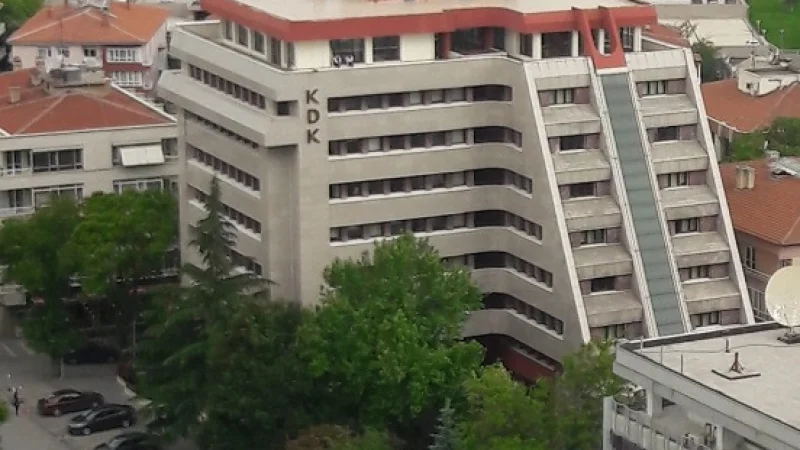 WhatsApp Bildirimiyle Alınan Faiz, Doktora İade Edildi: Kamuda Usulsüz Tebligatın Bedeli