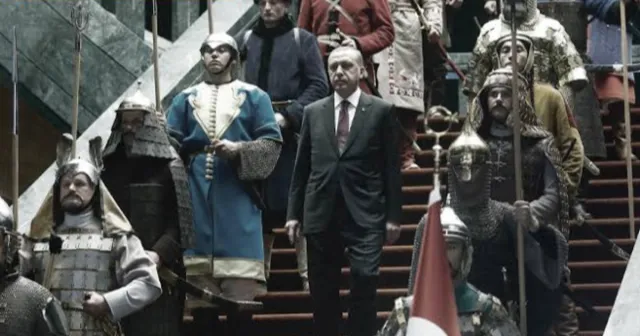 Sultanizm rejimi demokratik başkanlık uygulaması değildir!