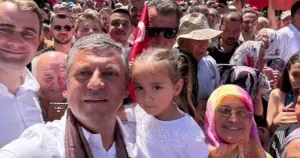 Tünek siyaseti mi, sokağın meşruiyeti mi?