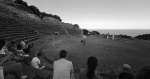 Assos'ta Hegel'le olmak