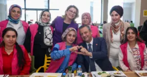 Toplum Özel’e ‘Yeni Parti’yi kurduruyor
