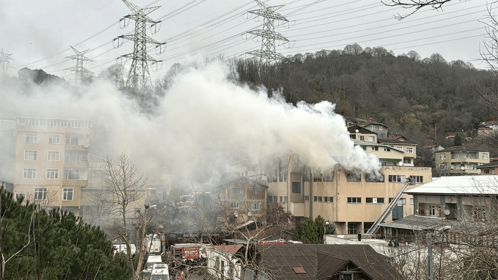 Beykoz’da kibrit fabrikasında yangın