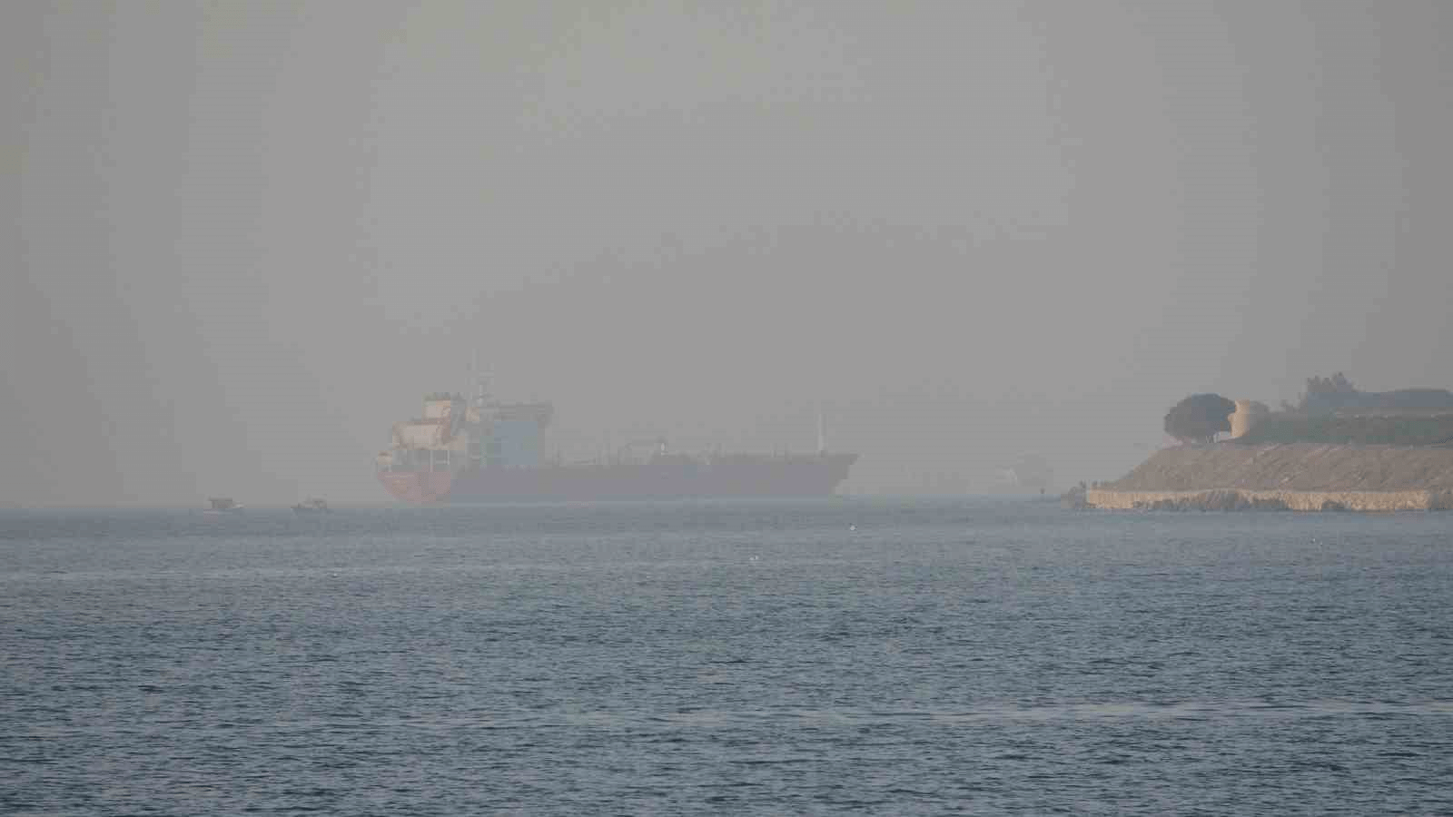 Çanakkale Boğazı, çift yönlü olarak deniz trafiğine açıldı