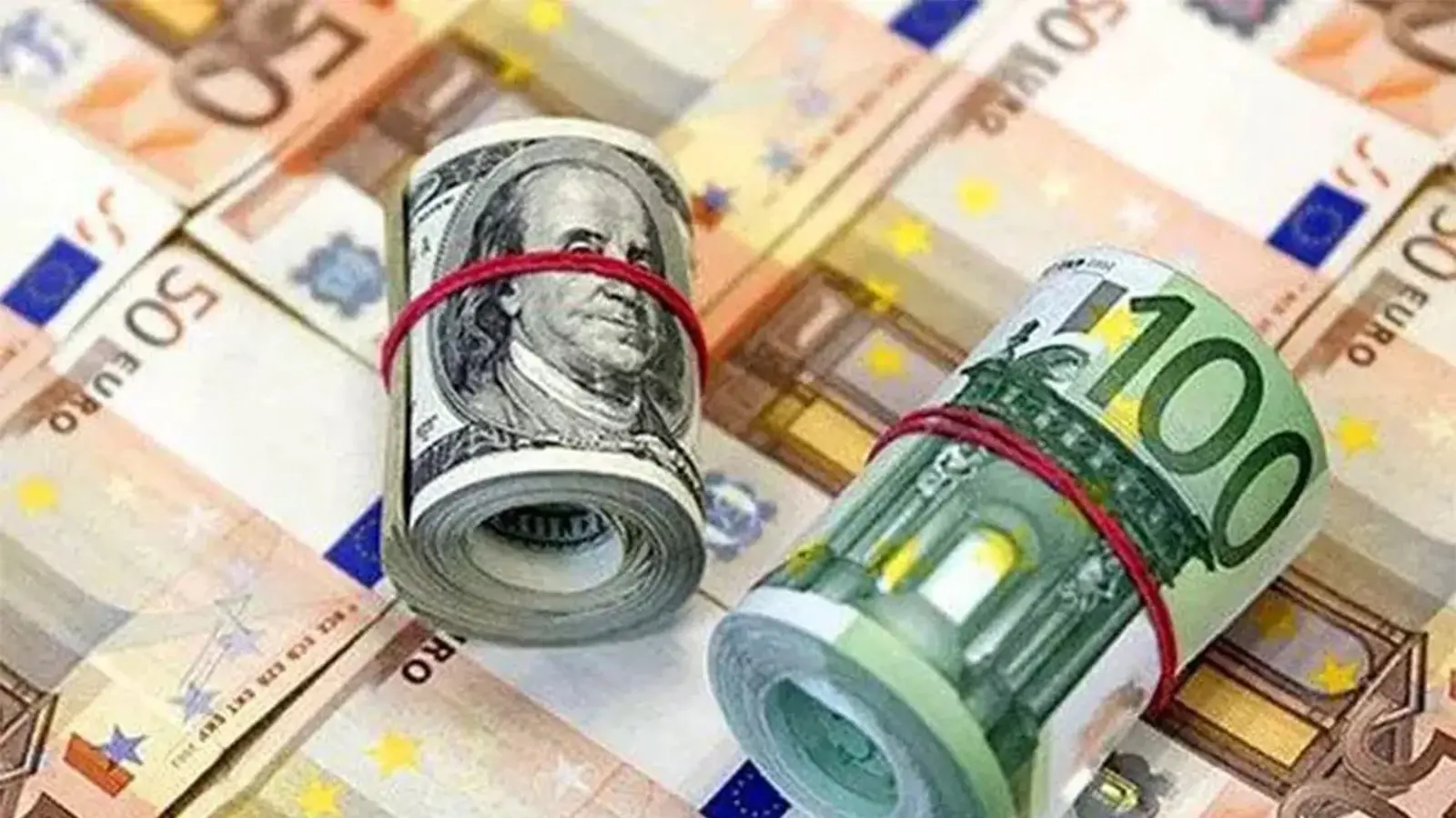 Dolar ve euro haftaya zirvede başladı