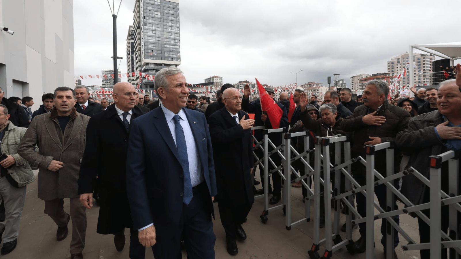 Yavaş: "Ankara'da yaşayan herkesin mutlu olması için çalışacağız"