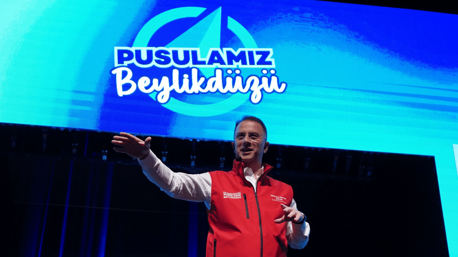 Mehmet Murat Çalık, Beylikdüzü için yeni dönem projelerini tanıttı