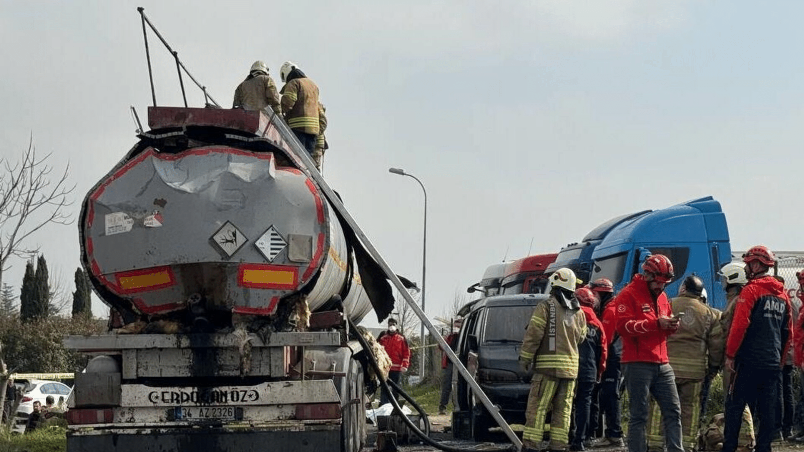 İstanbul Ataşehir'de yakıt tankerinde patlama: 1 ölü, 3 yaralı