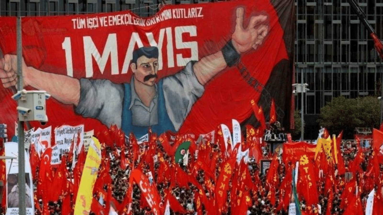 1 Mayıs için DİSK, KESK, TMMOB, TTB ve TDB Taksim'e çağrıda bulundu