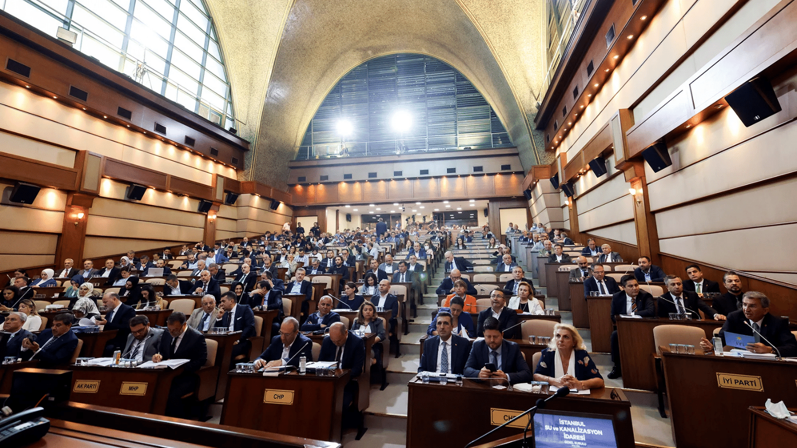 İstanbul Büyükşehir Belediye Meclisi'nde MHP ve BBP grup kurdu