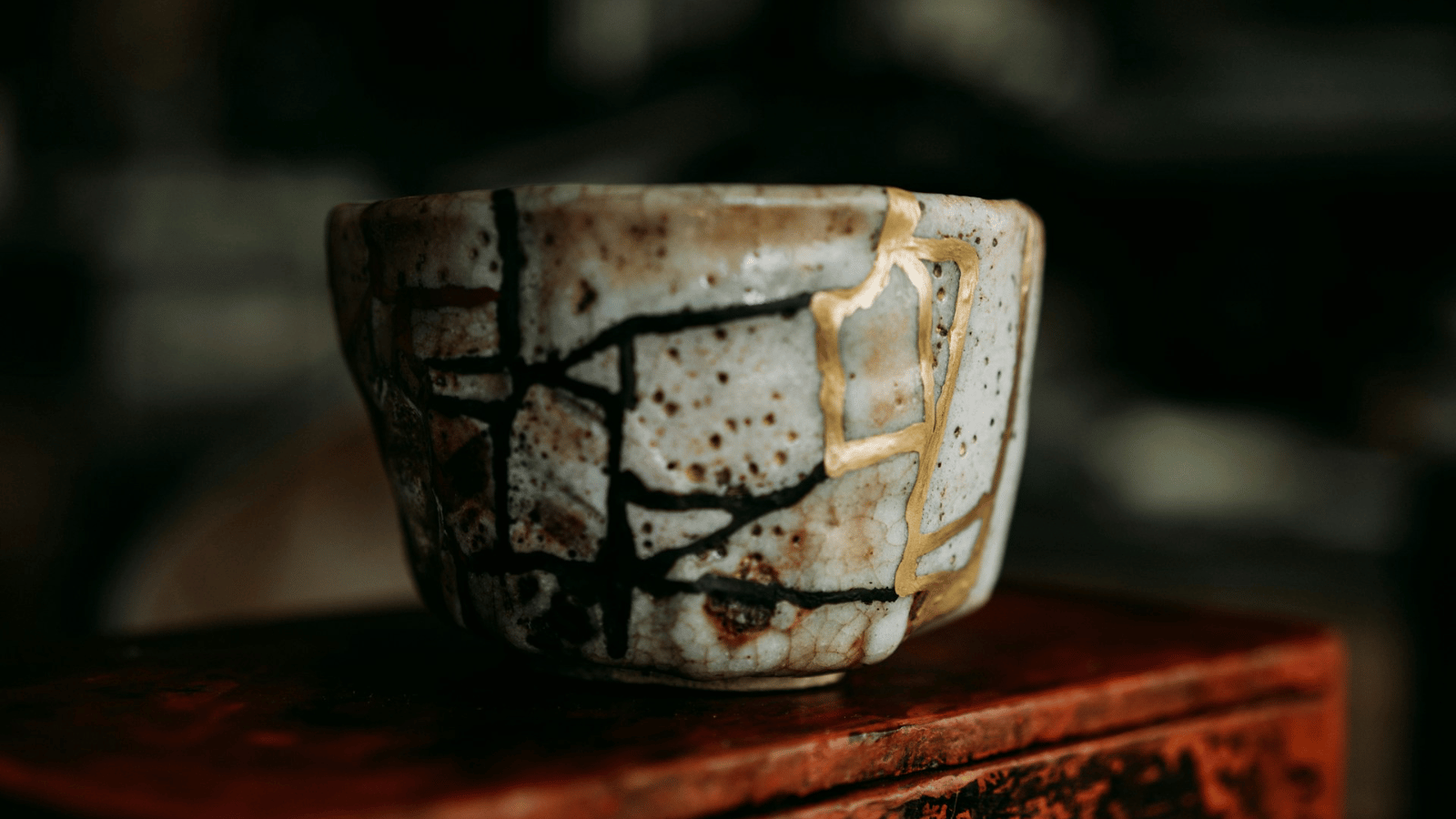 Bırak kırık kalsın: Kintsugi