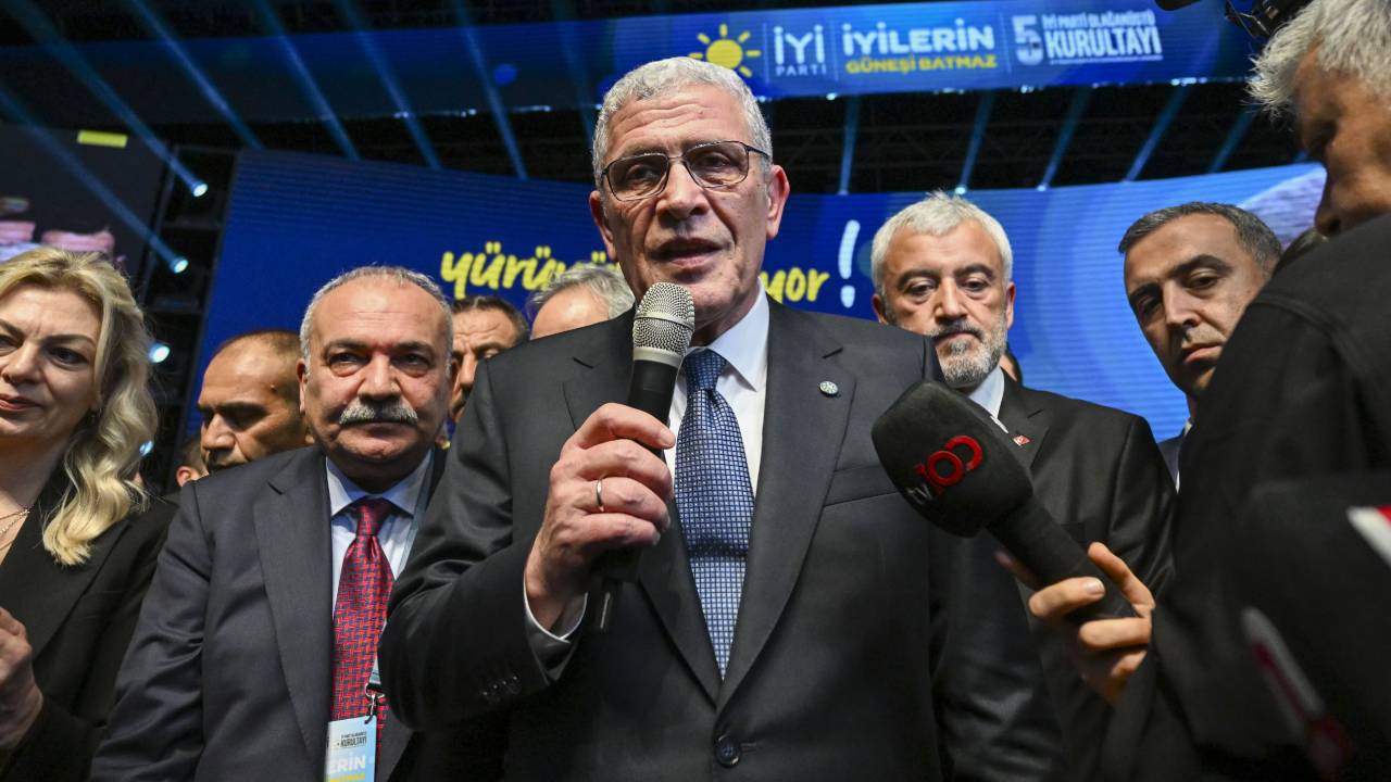 Müsavat Dervişoğlu İYİ Parti'nin yeni genel başkanı oldu