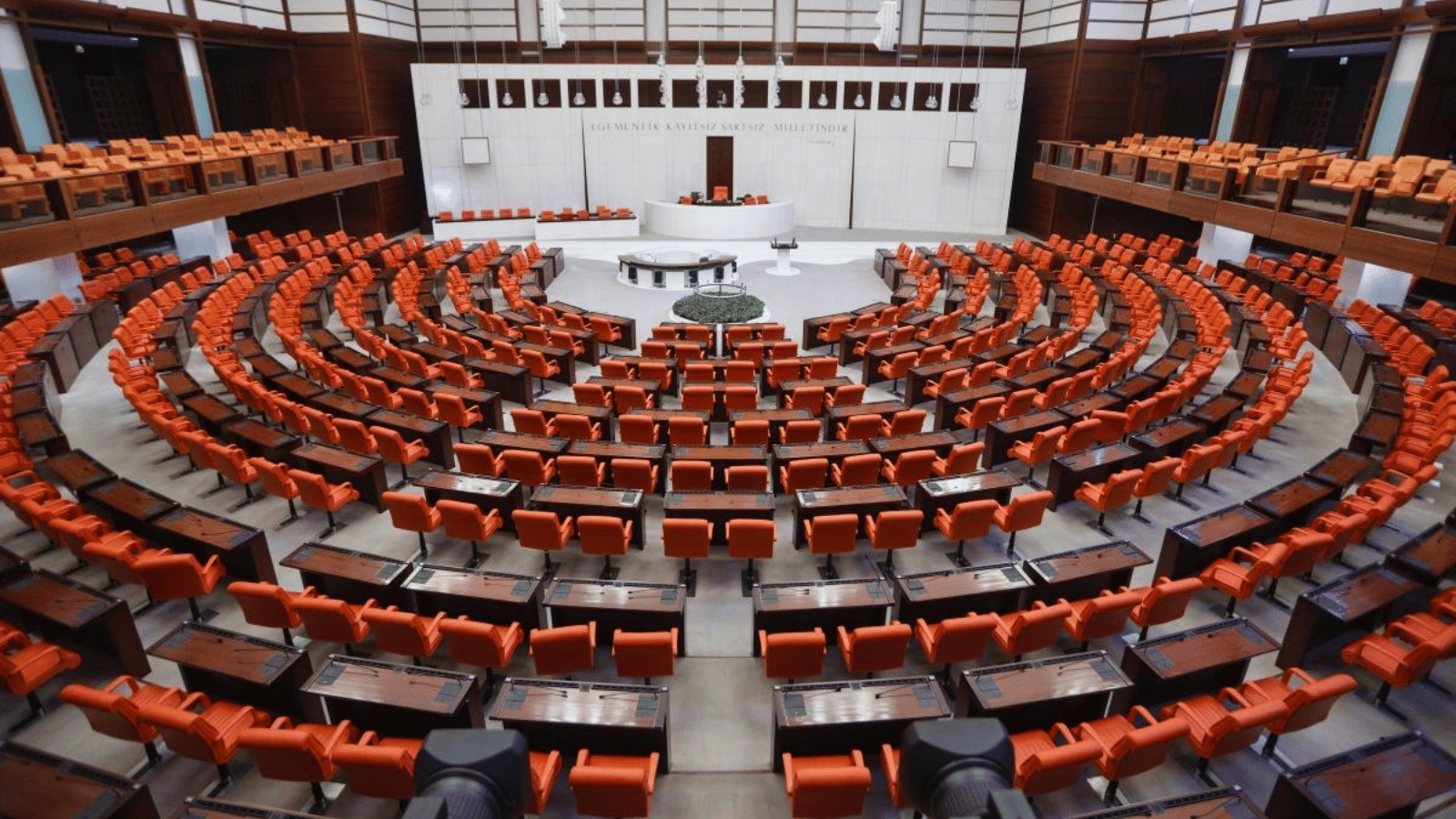 Kamuda Tasarruf Tedbirleri yasası TBMM'de kabul edildi