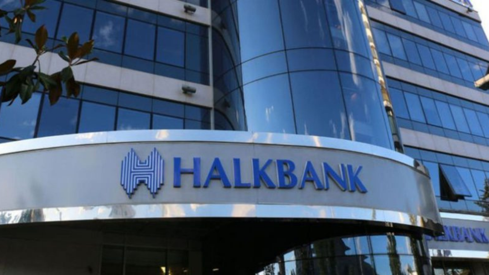 Halkbank'tan esnaf kredi açıklaması