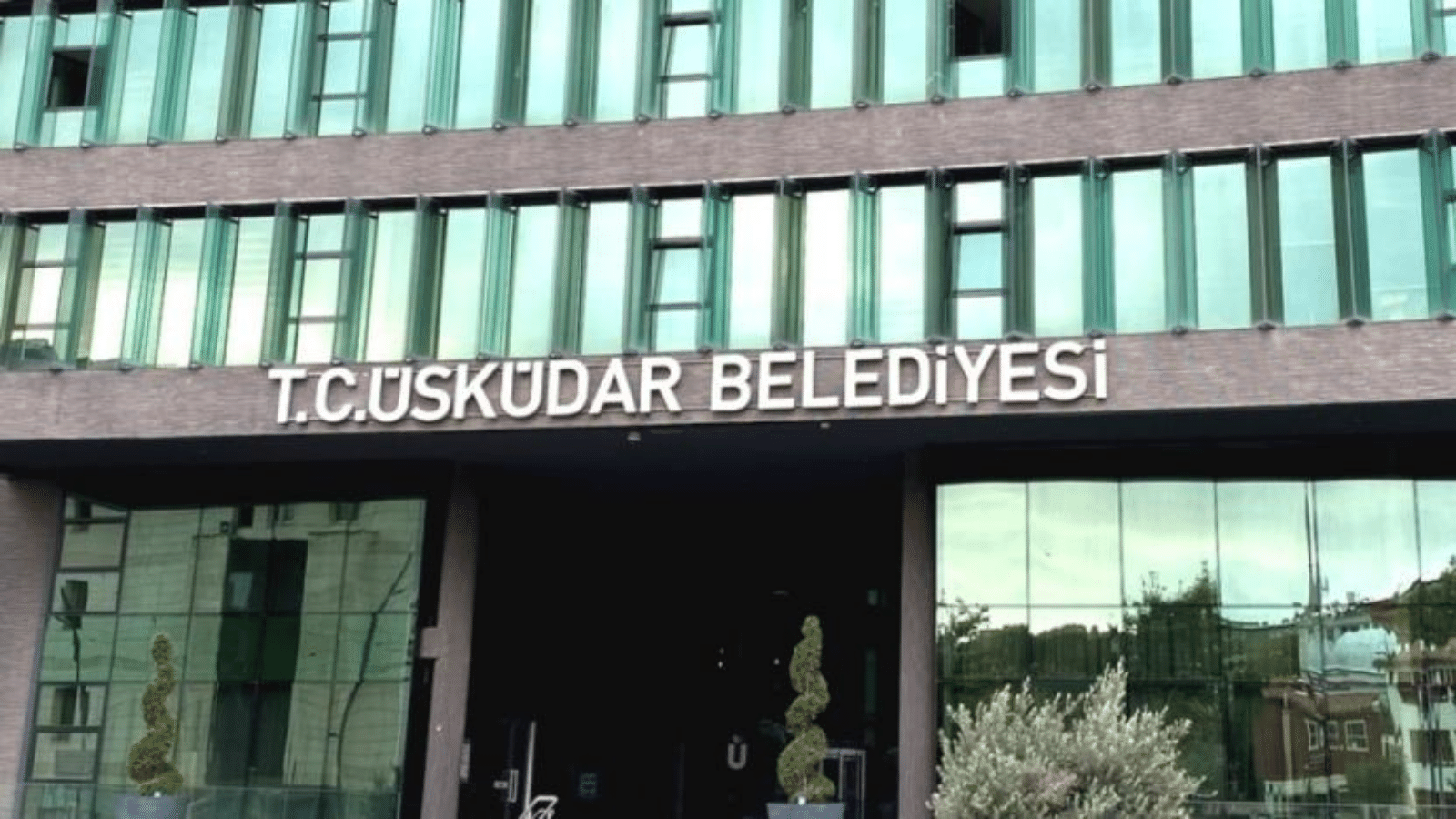 Üsküdar Belediyesi emeklilere 5 bin TL’lik destek verecek