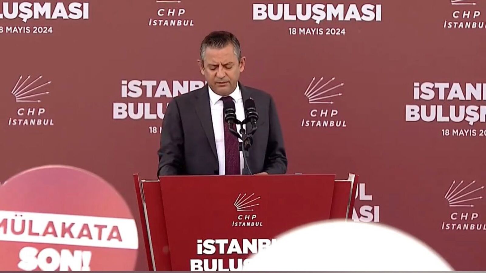 Özgür Özel'den, Erdoğan'a: "Madem atamayacaktın, bu 1 milyon günahsızı niye okuttun?"