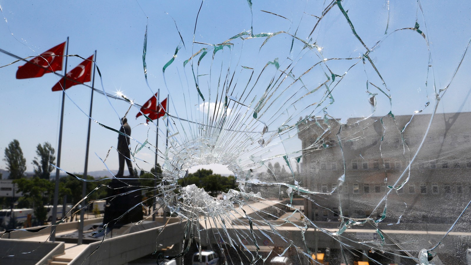 Darbe iddiası gölgesinde yumuşama taktiği, Gezi/Kobane Davaları