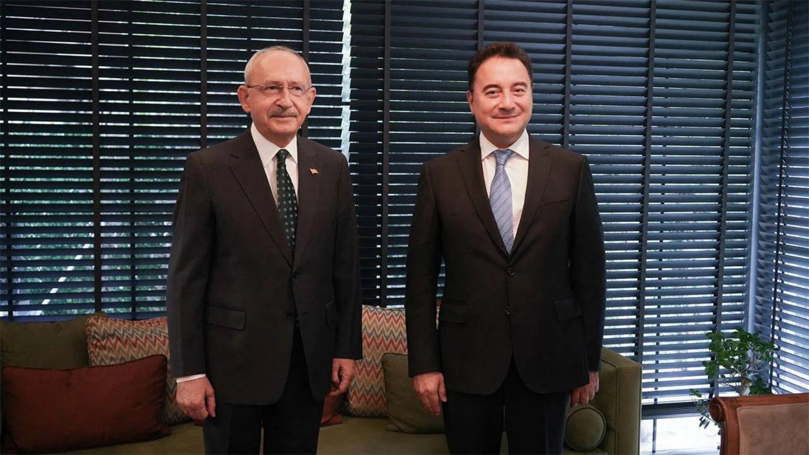 Babacan Kılıçdaroğlu'nu ziyaret etti