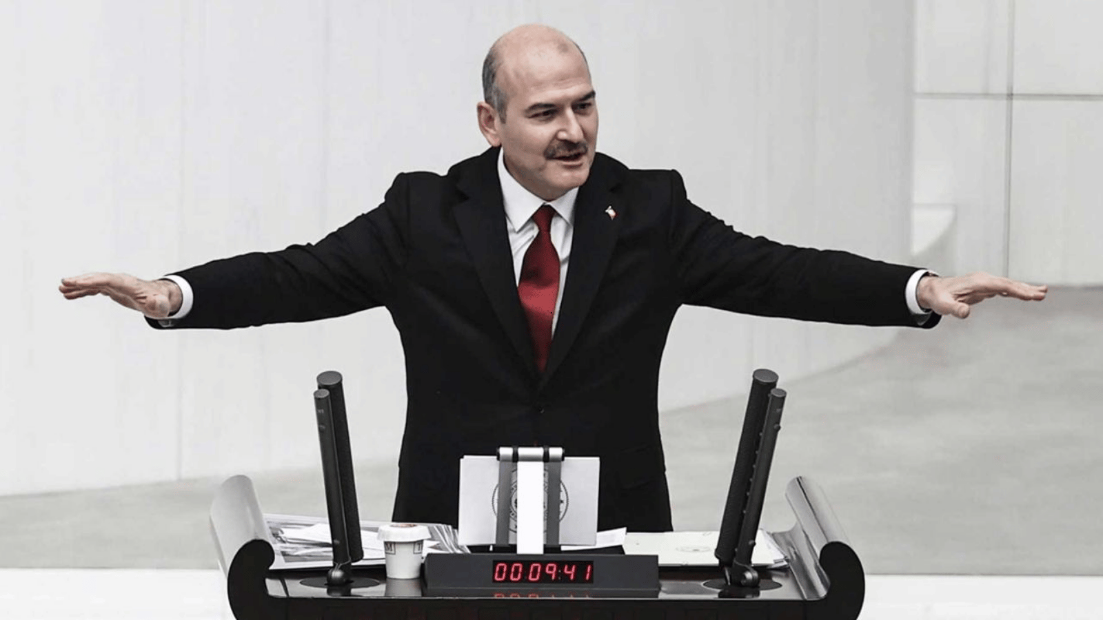 Süleyman Soylu 'dokunulmazlığının kaldırılması' için başvuru yaptı