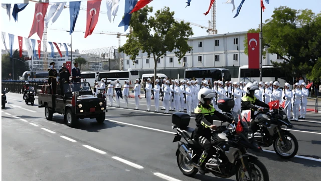 İstanbul'da, 30 Ağustos Zafer Bayramı kutlamaları dolayısıyla bazı yollar kapatılacak