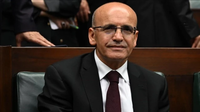 Mehmet Şimşek: Aylık cari dengenin fazla verdiği haziranda yıllık açık 24,8 milyar dolar gerçekleşti