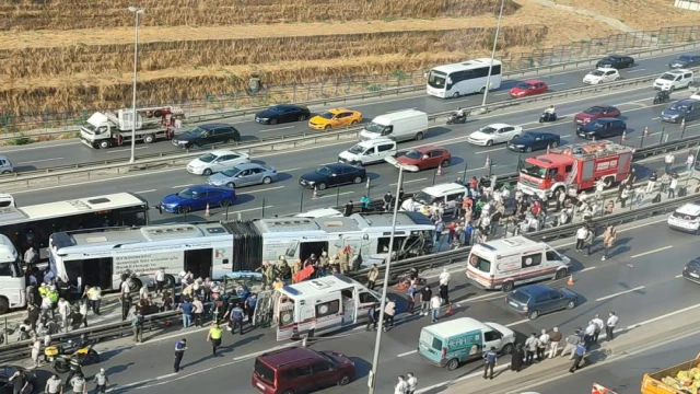 Metrobüs kazasına ilişkin 6 kişi daha gözaltına alındı