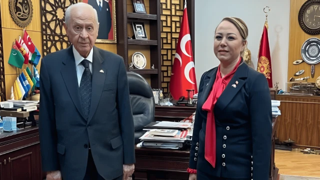 MHP MYK üyesi Aysun Bay görevinden istifa etti