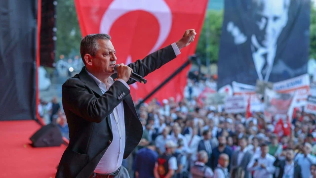 Özgür Özel: Bundan sonra CHP'den "kaybetmiyoruz, kaybettik ama üzülmüyoruz" mesajları almayacaksınız