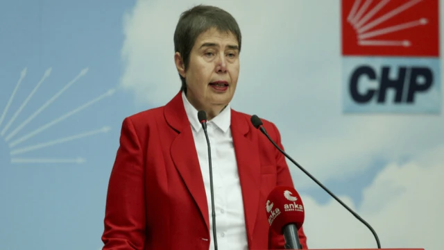 Zeliha Aksaz Şahbaz: "Şehir hastanelerinde yapılan usulsüzlükleri araştırmak için Cumhuriyet savcılarını göreve davet ediyoruz"