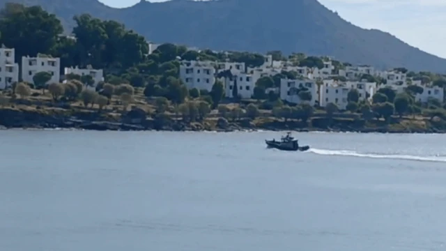 Bakan Yerlikaya, Yunanistan Denizcilik Bakanı Stylianides ile Yunan botlarının Türk karasularını ihlalini görüştü