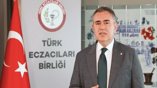 Türk Eczacıları Birliği Başkanı Üney "sahte ilaç" uyarısı yaptı