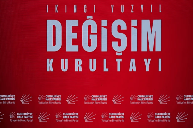 Türkiye’nin geleceği CHP’deki değişime bağlı