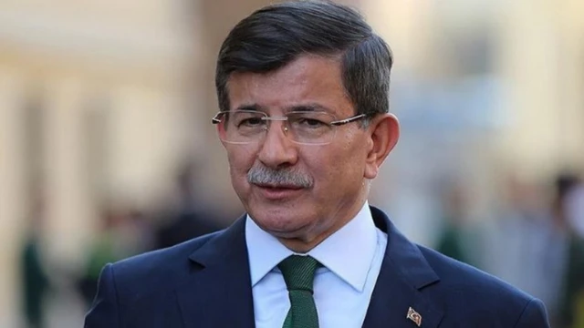 Ahmet Davutoğlu: Görevli olsaydım bugün Lübnan'a giderdim