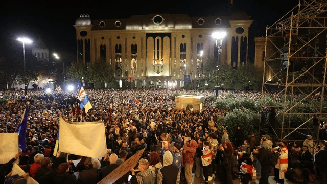 Gürcistan'da seçim protestosu