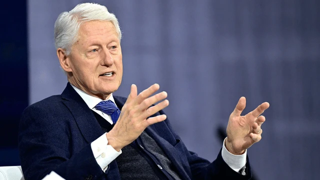 Eski ABD Başkanı Bill Clinton hastaneye kaldırıldı