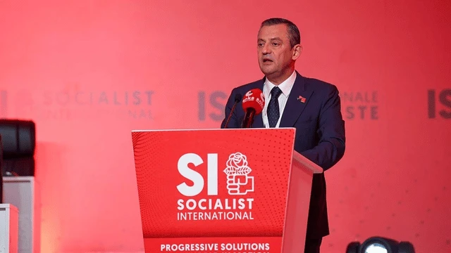 Özgür Özel Fas’ta: "Suriye’de demokratik bir rejime tüm sosyal demokratlar destek vermeli"