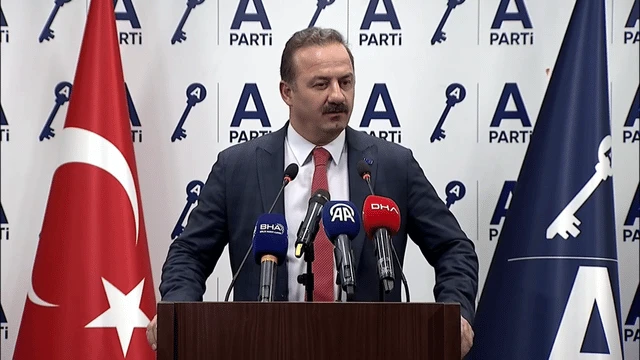 Anahtar Parti Lideri Ağıralioğlu: "Bizim kapımıza Öcalan'a 'sayın' diyenler gelemez"