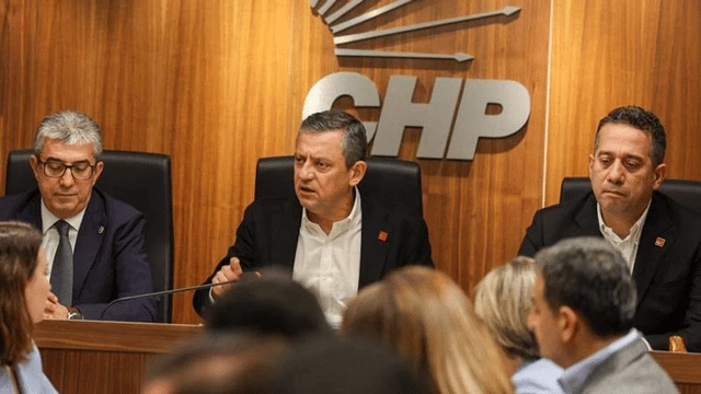 CHP, Rıza Akpolat'ın tutuklanması sonrası yol haritası belirledi