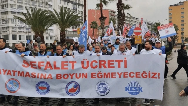 Kamu emekçileri tüm yurtta iş bıraktı