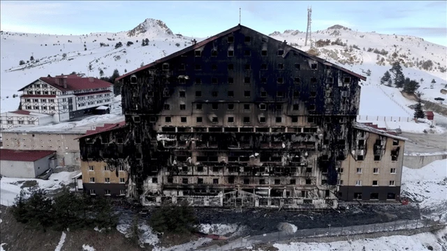 Sanal başarı hikayesi yaratma çabası