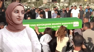 Rojin Kabaiş'in cenazesi Diyarbakır'da defnedildi