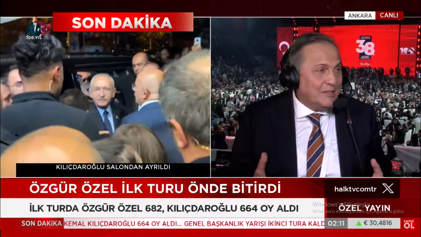 Kemal Kılıçdaroğlu salonu terk etti!