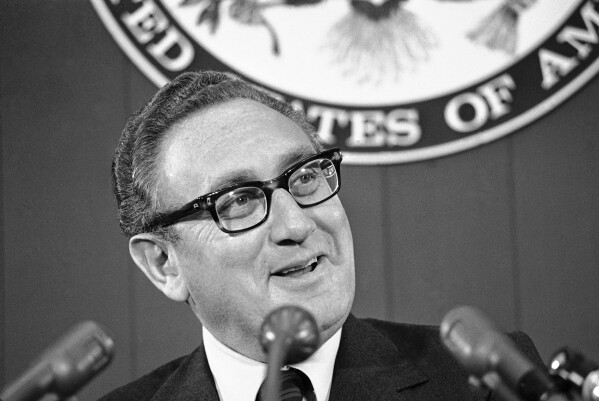 Kissinger 100 yaşında öldü